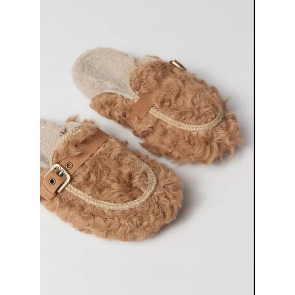 MOU - Winter Bio Checkiang w/ Buckle in Tan - Size 41 - Picture 1 of 10